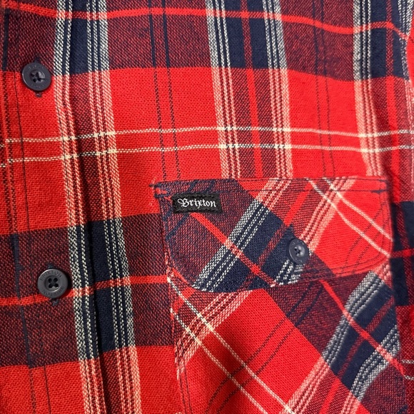Brixton Bowery Flannel Shirt Long Sleeve Red and Navy Size XL Plaid Button-Down - Picture 4 of 10